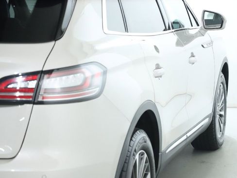 Used 2022 Lincoln Nautilus Reserve image 46