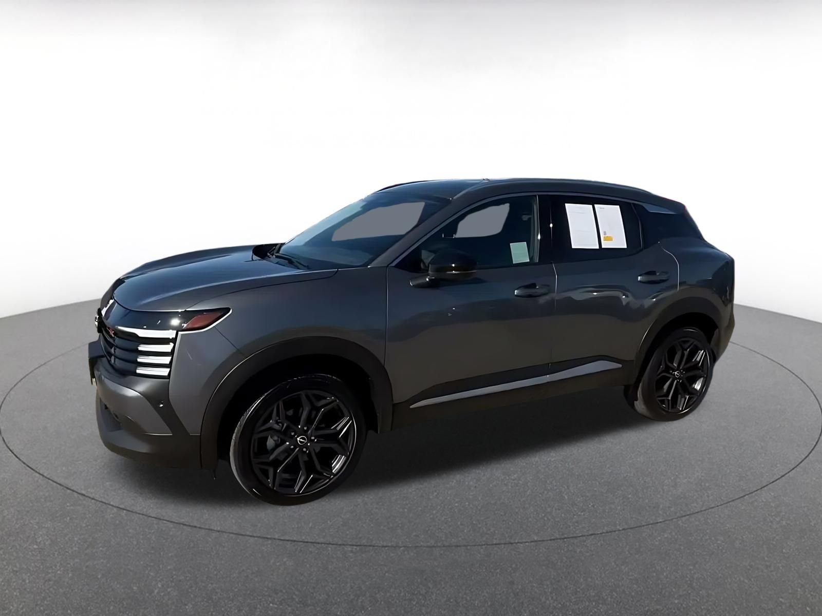 Used 2026 Nissan Kicks SR FWD image 7