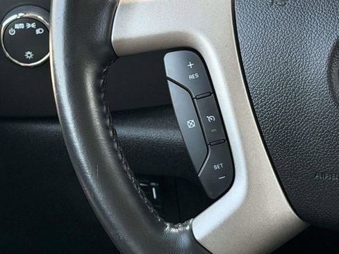 Used 2014 GMC Sierra 2500 SLE w/ SLE Preferred Package AWD/4WD image 17