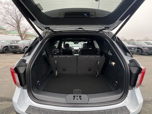 New 2026 Ford Explorer ST-Line w/ ST-Line Street Pack image 27