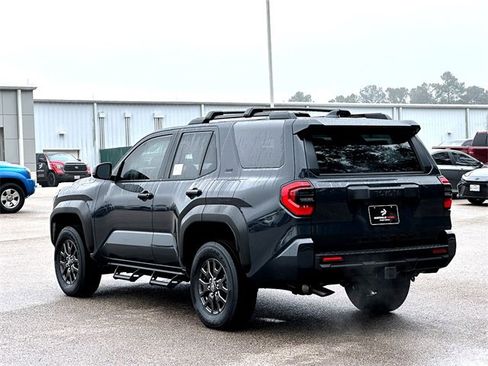 New 2026 Toyota 4Runner SR5 image 6