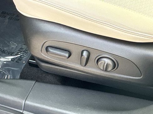 Certified 2024 Buick Encore GX Preferred w/ Comfort Package image 16