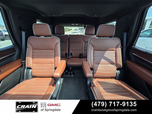Used 2024 GMC Yukon Denali Ultimate AWD/4WD image 28