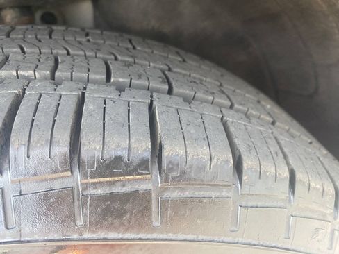 Used 2018 Chevrolet Equinox Premier AWD/4WD image 9