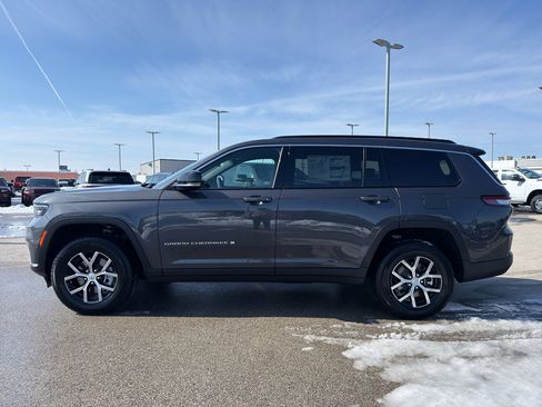 New 2025 Jeep Grand Cherokee L Limited AWD/4WD image 6