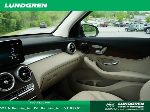 Used 2022 Mercedes-Benz GLC 300 4MATIC image 23