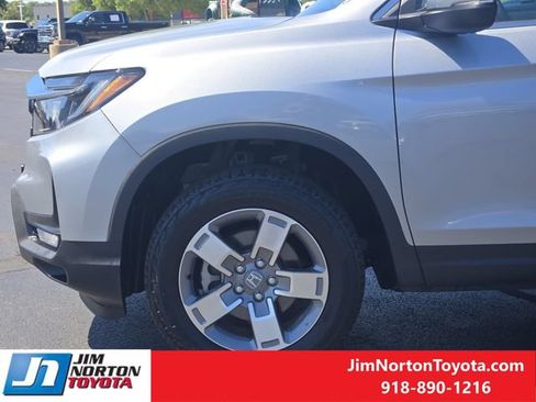 Used 2025 Honda Ridgeline RTL image 8