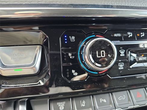 New 2025 GMC Sierra 2500 Denali w/ Denali Reserve Package image 24