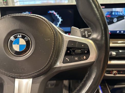 Used 2024 BMW X7 xDrive40i w/ M Sport Package image 32