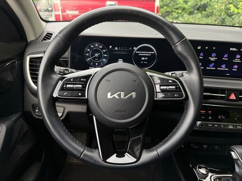 Certified 2024 Kia Seltos S FWD image 24