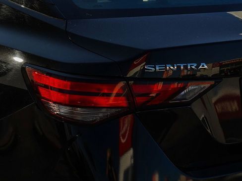 Certified 2021 Nissan Sentra SV image 8