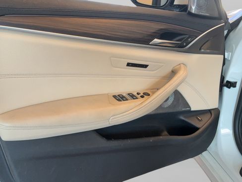 Used 2017 BMW 540i RWD image 24