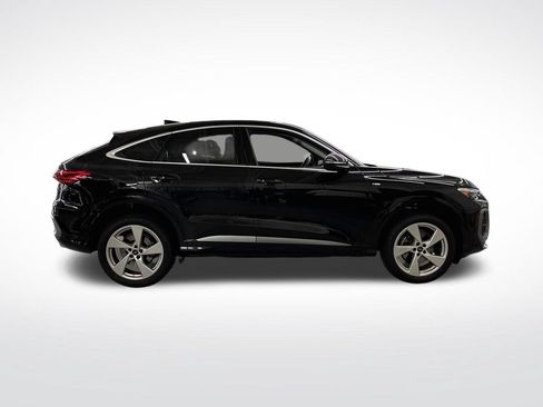 Used 2025 Audi Q5 Premium Plus w/ Premium Plus AWD/4WD image 6