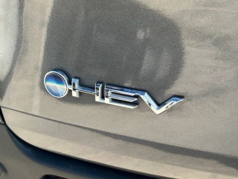 Used 2025 Toyota Sienna XLE image 13