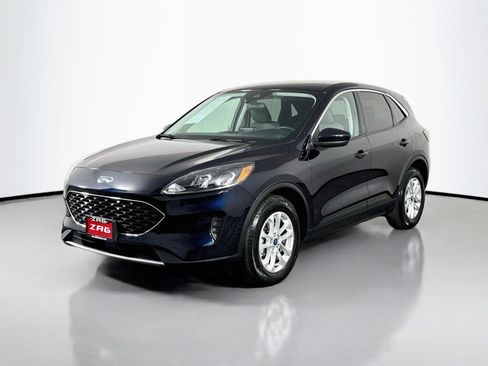 Used 2021 Ford Escape SE FWD image 1
