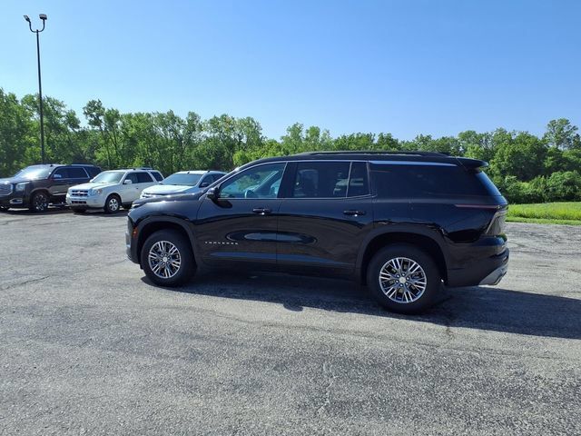 Used 2025 Chevrolet Traverse LT AWD/4WD image 39