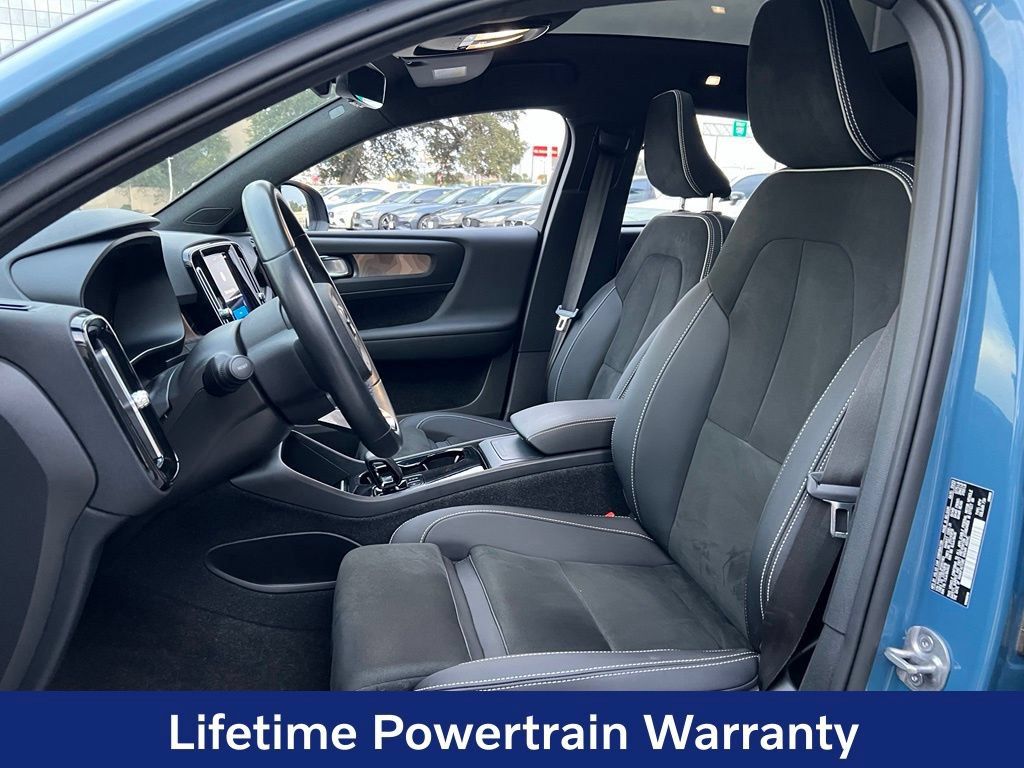 Certified 2023 Volvo C40 P8 Recharge Plus AWD/4WD image 12