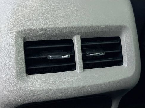 Certified 2022 GMC Terrain SLT AWD/4WD image 28