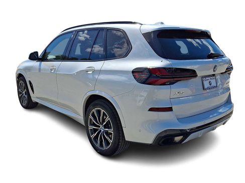 Used 2024 BMW X5 xDrive50e w/ M Sport Package AWD/4WD image 4