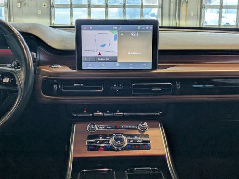 Used 2021 Lincoln Aviator Reserve w/ Equipment Group 208A image 13