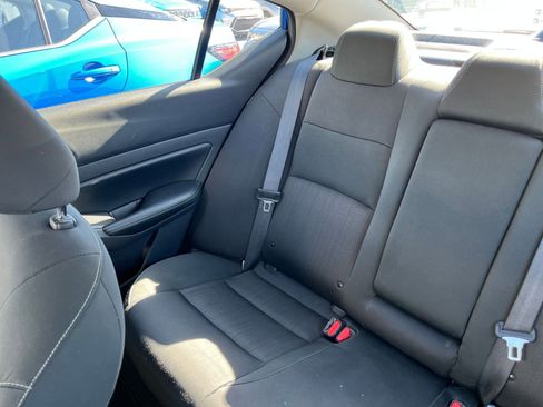 Used 2025 Nissan Altima 2.5 SV image 40