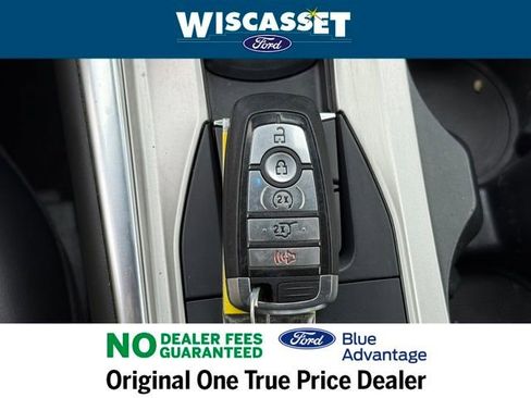 Certified 2022 Ford Explorer XLT w/ Equipment Group 202A image 14