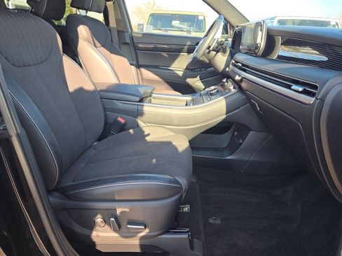 Used 2024 Hyundai Palisade Calligraphy image 6