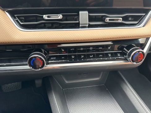 New 2026 Chevrolet Equinox ACTIV w/ Safety and Technology Package image 23