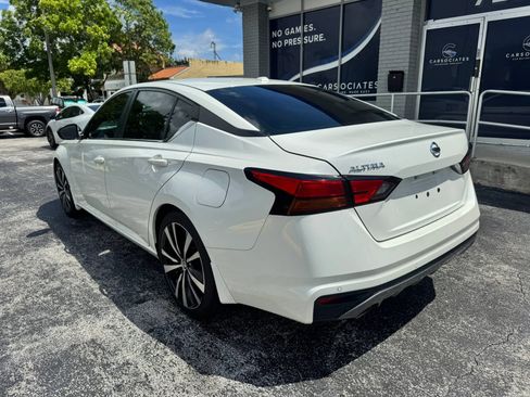 Used 2020 Nissan Altima 2.5 SR FWD image 5