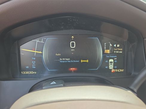 Used 2015 Cadillac Escalade Luxury AWD/4WD image 26