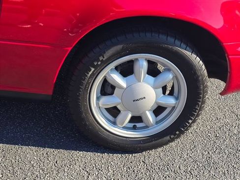 Used 1990 MAZDA MX-5 Miata RWD image 29