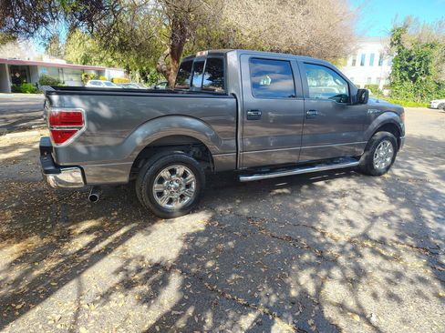 Used 2011 Ford F150 XLT w/ XLT Chrome Pkg image 17