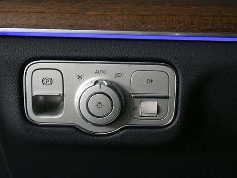 Certified 2025 Mercedes-Benz GLE 350 GLE 350 image 9