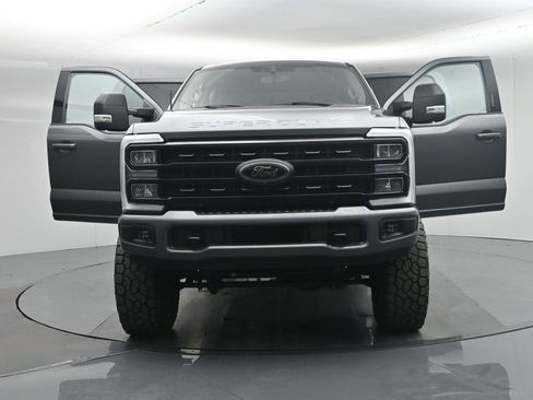 Used 2023 Ford F250 XLT w/ Black Appearance Package image 40