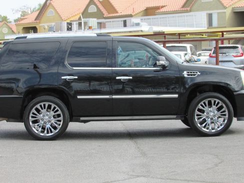 Used 2009 Cadillac Escalade 2WD image 8