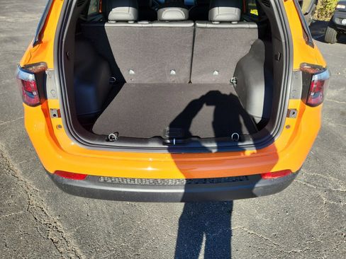 New 2026 Jeep Compass Latitude image 16