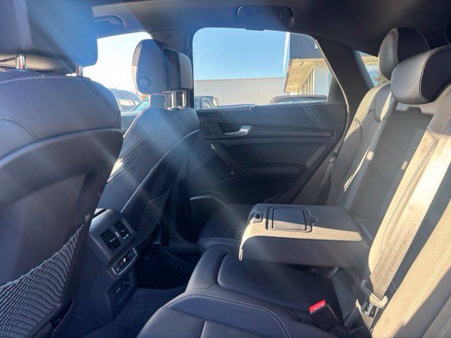Used 2023 Audi Q5 2.0T Prestige w/ Prestige Package AWD/4WD image 8