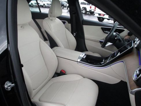 Used 2022 Mercedes-Benz C 300 4MATIC Sedan image 21