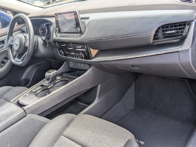 Used 2023 Nissan Rogue SV FWD image 27