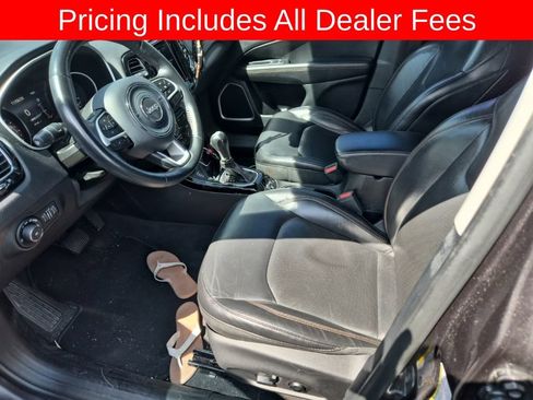 Used 2018 Jeep Compass Limited w/ Navigation Group AWD/4WD image 12