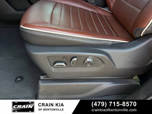 Used 2023 GMC Sierra 1500 Denali Ultimate AWD/4WD image 11