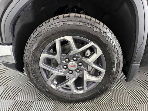 New 2026 GMC Sierra 1500 SLT w/ X31 Off-Road Package AWD/4WD image 9
