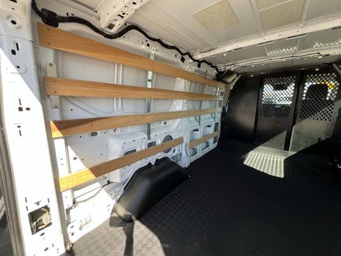 Used 2019 Ford Transit 150 130 Low Roof image 22