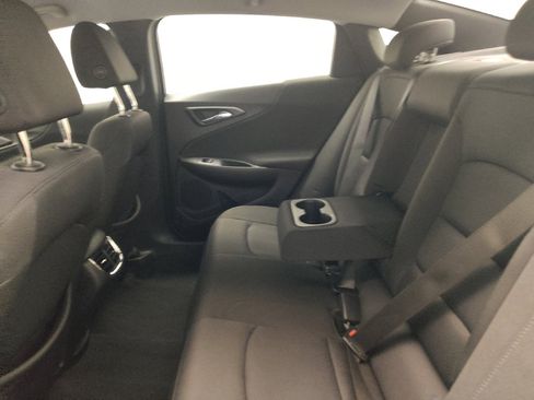 Used 2021 Chevrolet Malibu LT FWD image 18