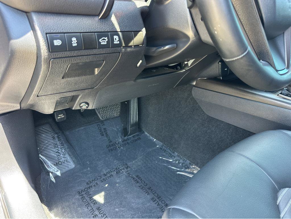 Used 2022 Toyota Camry SE w/ Convenience Package FWD image 30