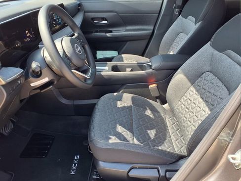 New 2026 Nissan Kicks SV image 14