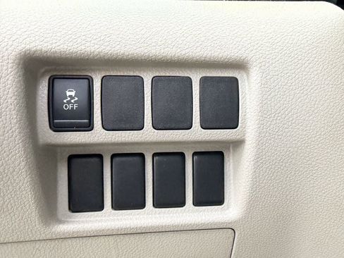 Used 2016 Nissan Quest S FWD image 9