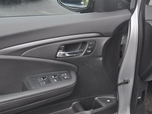 Certified 2023 Honda Ridgeline RTL-E image 16