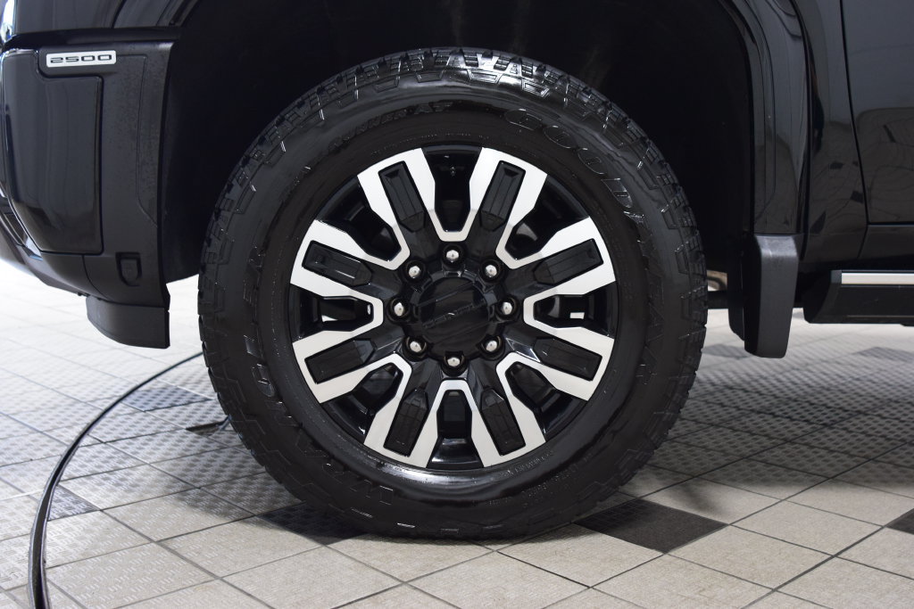Used 2024 GMC Sierra 2500 Denali Ultimate AWD/4WD image 33
