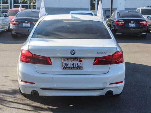 Used 2020 BMW 530i w/ Premium Package image 6